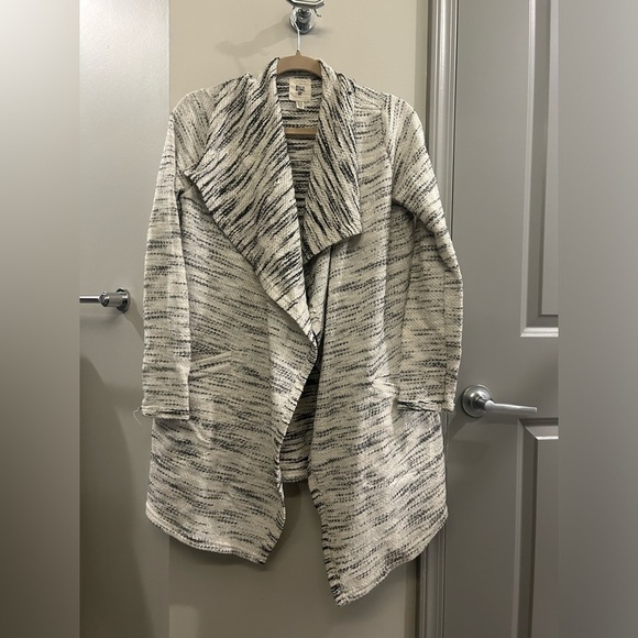 Billabong Beach Woven Cardigan Women’s Medium Black White Stripes - Picture 1 of 6